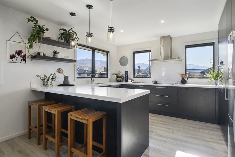 Photo of property in 33 Olds Crescent, Cromwell, 9310