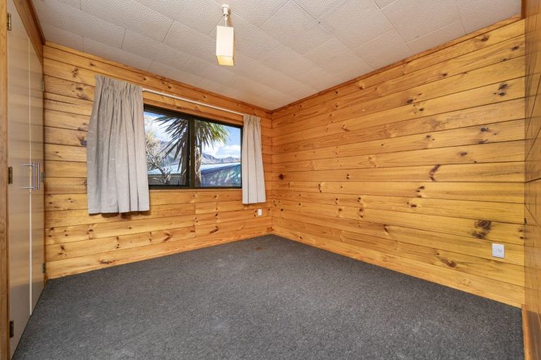 Photo of property in 4 Kings Drive, Wanaka, 9305