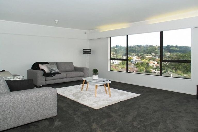 Photo of property in 32 James Cook Drive, Whitby, Porirua, 5024