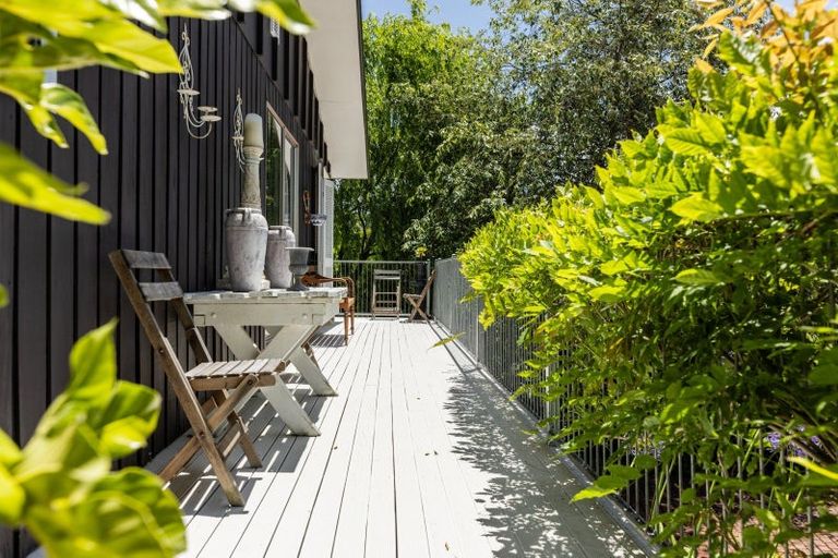 Photo of property in 12 Muritai Crescent, Havelock North, 4130