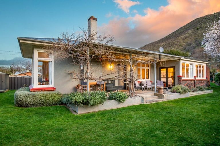 Photo of property in 9 Kelso Street, Roxburgh, 9500