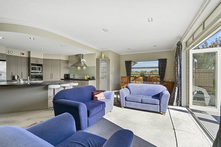 Photo of property in 1 Teagarden Close, Mairehau, Christchurch, 8052