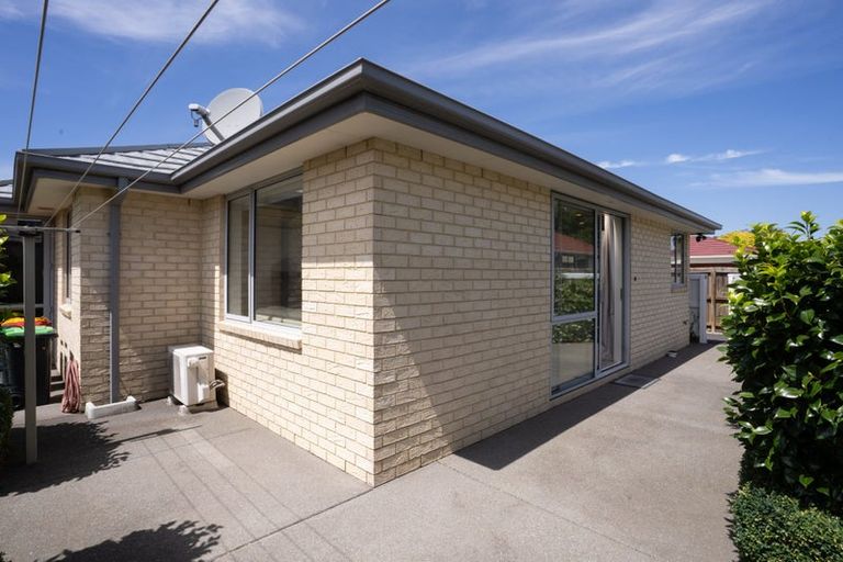 Photo of property in 62b Withells Road, Avonhead, Christchurch, 8042