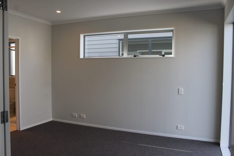 Photo of property in 49 Glidepath Road, Hobsonville, Auckland, 0616
