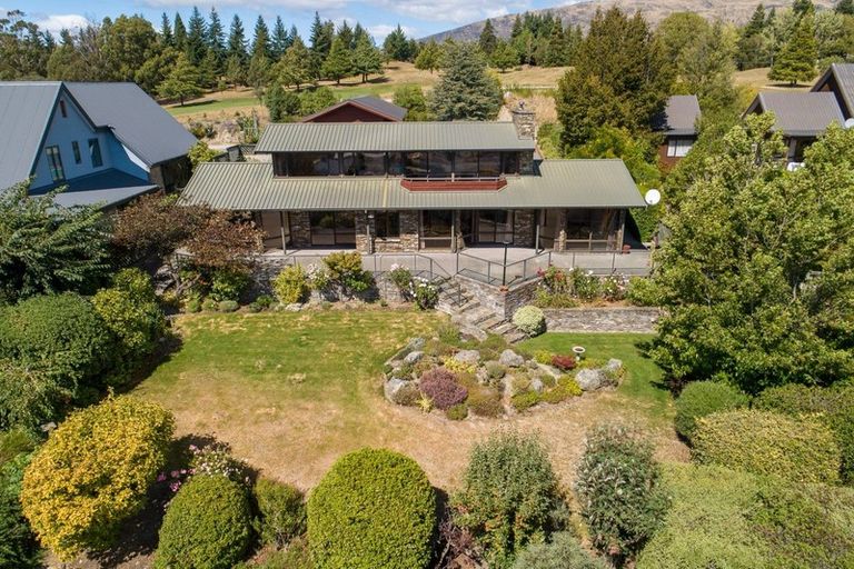 Photo of property in 9 Botting Place, Wanaka, 9305