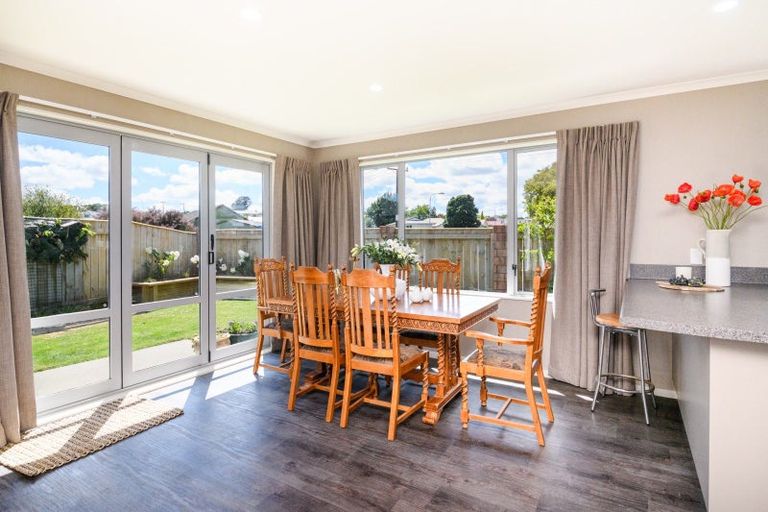 Photo of property in 6 Angelina Way, Kelvin Grove, Palmerston North, 4414