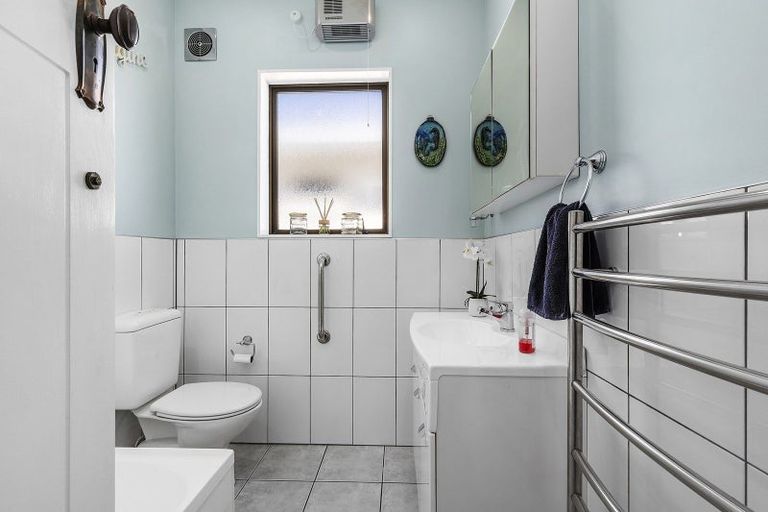 Photo of property in 83 Ira Street, Miramar, Wellington, 6022