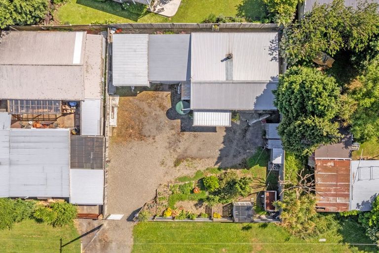 Photo of property in 1 Richardson Street, Woodville, 4920