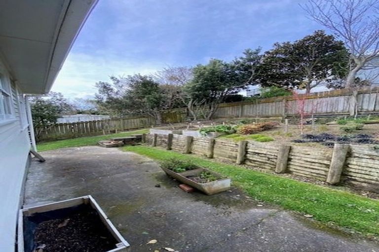 Photo of property in 21a Huanui Street, Ranui, Porirua, 5024