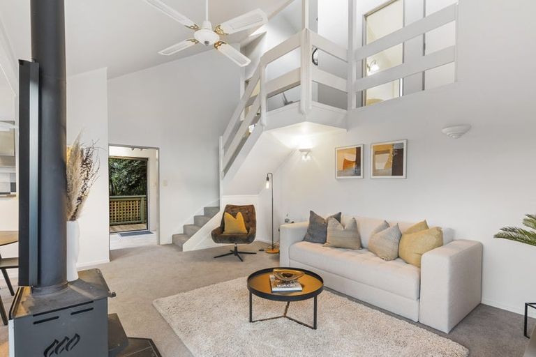 Photo of property in 28 Willow Avenue, Birkenhead, Auckland, 0626