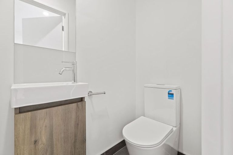 Photo of property in 12 Selo Street, Glen Eden, Auckland, 0602