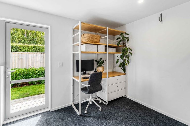 Photo of property in 2/3 Nyoli Street, Northcote, Christchurch, 8052