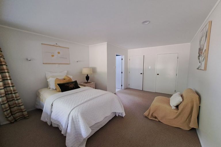 Photo of property in 18 Clark Road, Karaka, Papakura, 2580