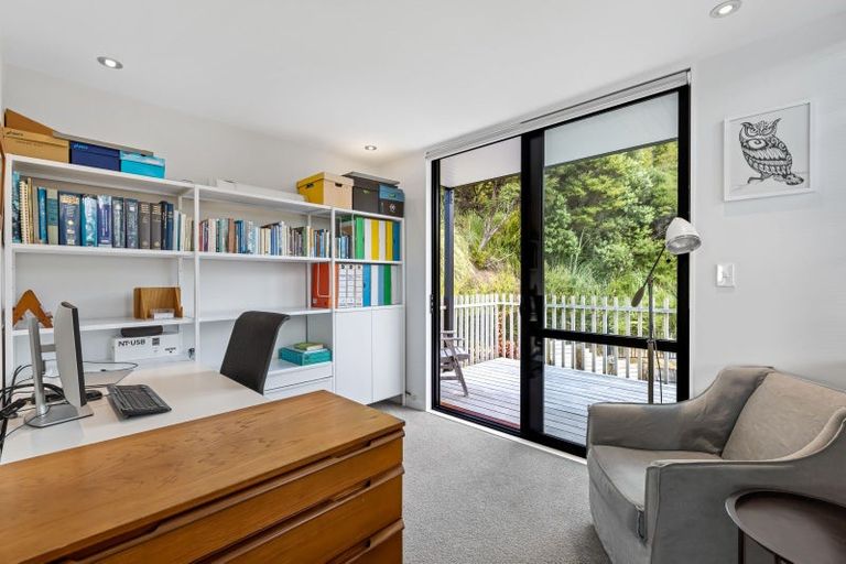 Photo of property in 28 Opahi Bay Road, Mahurangi West, Warkworth, 0983