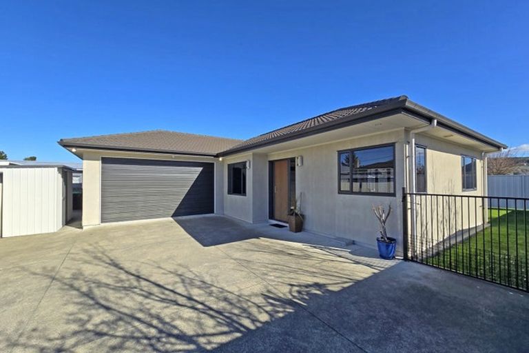 Photo of property in 16a Windsor Terrace, Taradale, Napier, 4112
