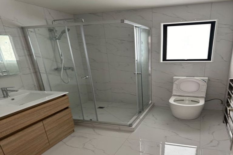 Photo of property in 6 Rorotu Avenue, Karaka, Papakura, 2113