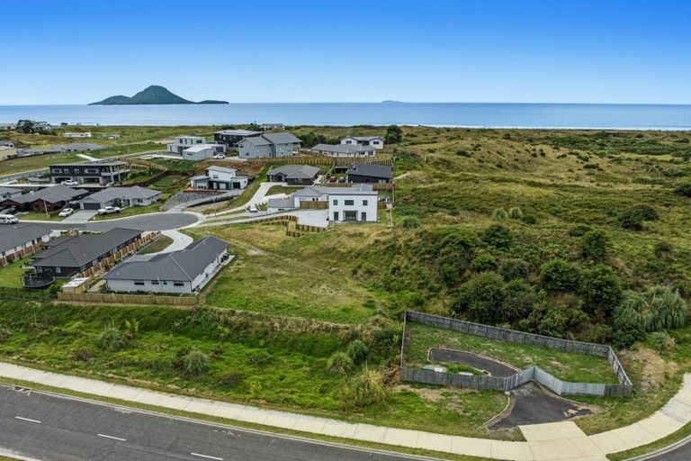 Photo of property in 12 Karanema Place, Coastlands, Whakatane, 3120