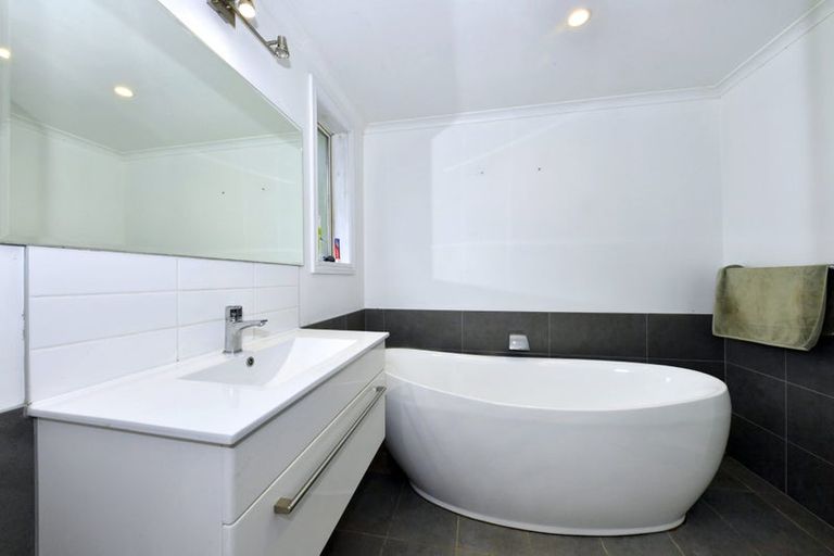 Photo of property in 524 Springs Road, Prebbleton, 7604