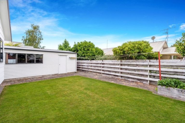 Photo of property in 1 Ensign Place, Flagstaff, Hamilton, 3210