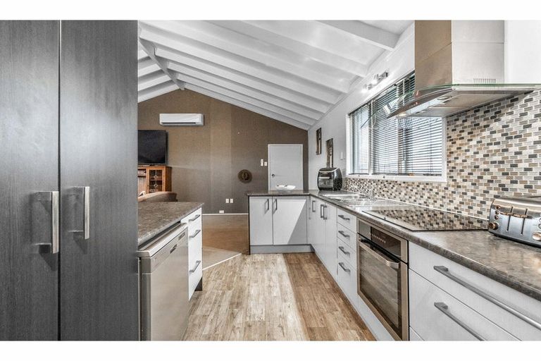 Photo of property in 306 Elles Road, Strathern, Invercargill, 9812