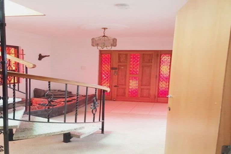 Photo of property in 287 Titirangi Road, Titirangi, Auckland, 0604