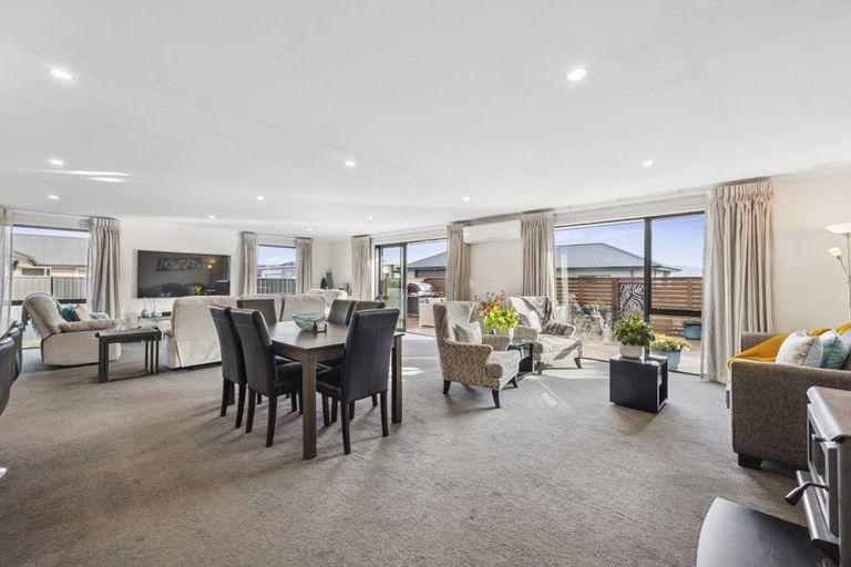 Photo of property in 6 Silverview Place, Mosgiel, 9024