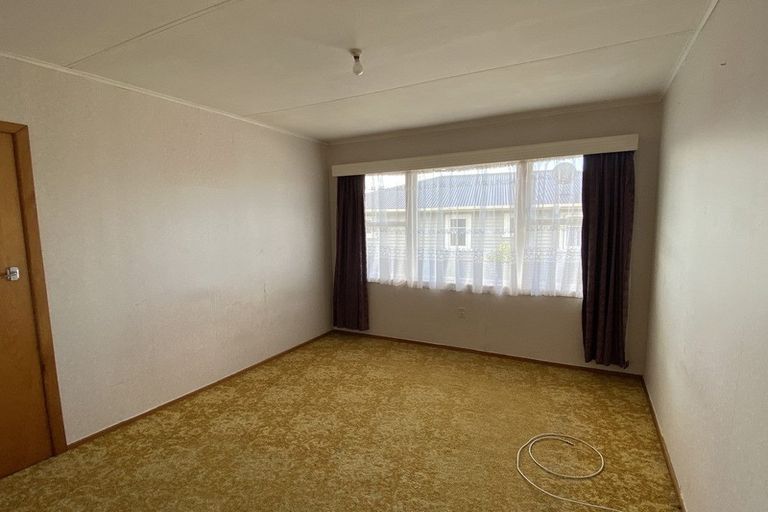 Photo of property in 7 Watene Crescent, Waitara, 4320