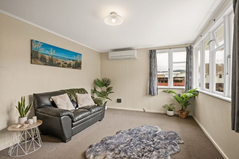 Photo of property in 1/5 Kowhai Street, Naenae, Lower Hutt, 5011