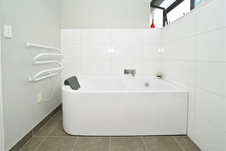 Photo of property in 4 Prospect Place, Western Heights, Hamilton, 3200