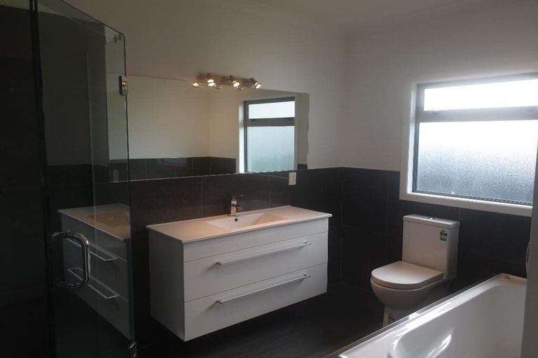 Photo of property in 411 Mclean Street, Saint Leonards, Hastings, 4120