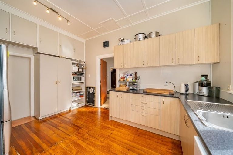 Photo of property in 6 Penrose Street, Woburn, Lower Hutt, 5010