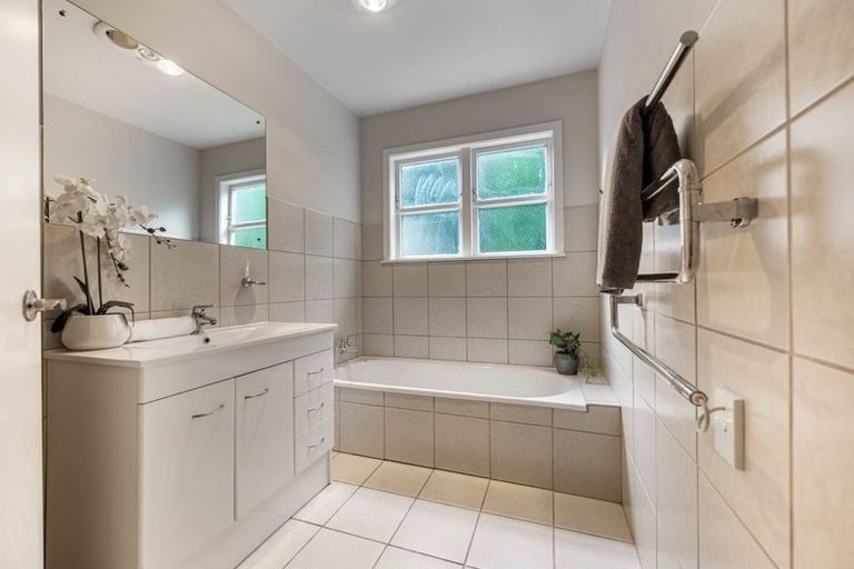 Photo of property in 628 Whangaparaoa Road, Stanmore Bay, Whangaparaoa, 0932