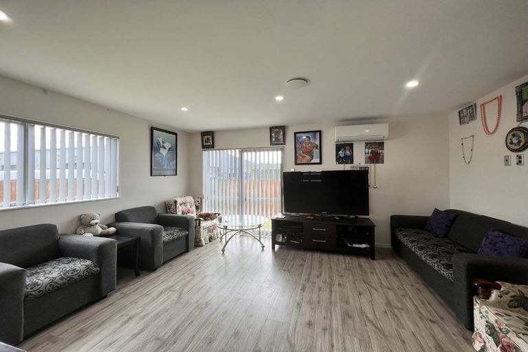 Photo of property in 25 Sohum Place, Manukau, Auckland, 2104