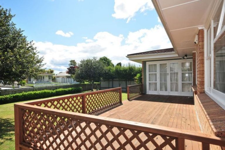 Photo of property in 14 Dover Road, St Andrews, Hamilton, 3200