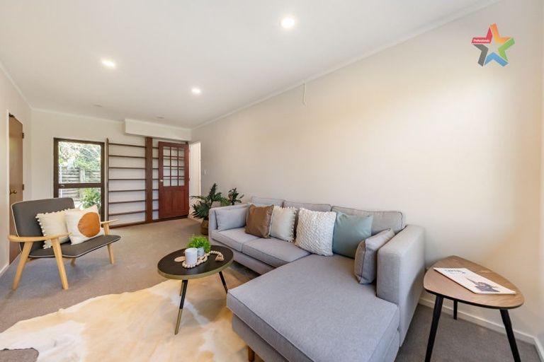 Photo of property in 14 Shackle Lane, Whitby, Porirua, 5024