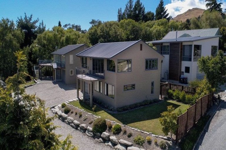 Photo of property in 536a Peninsula Road, Kelvin Heights, Queenstown, 9300