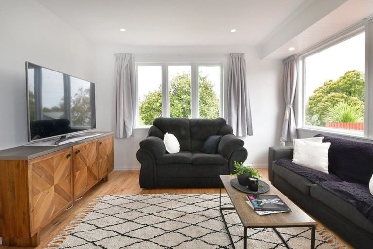 Photo of property in 56 Taurus Crescent, Beach Haven, Auckland, 0626