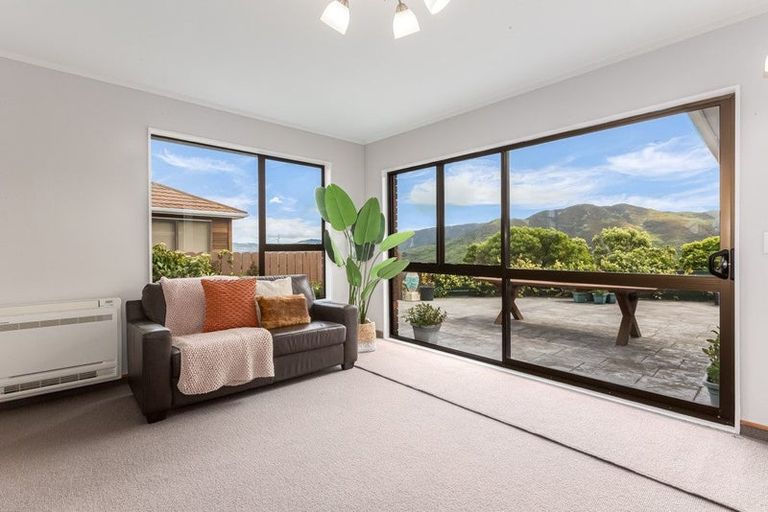 Photo of property in 33 Satara Crescent, Khandallah, Wellington, 6035