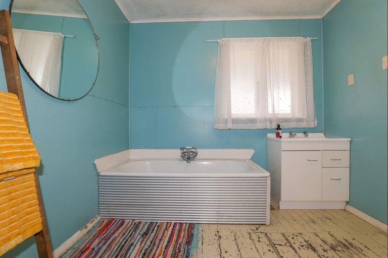 Photo of property in 8 West Street, Taumarunui, 3920