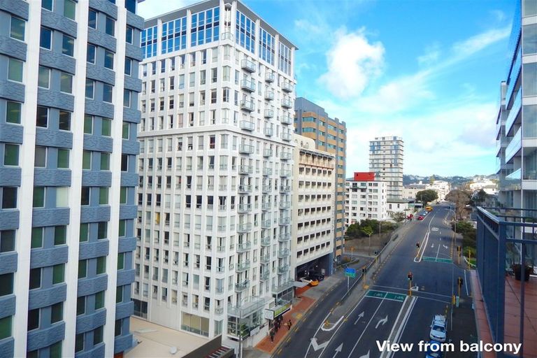 Photo of property in Atrium Towers, 8d/154 The Terrace, Wellington Central, Wellington, 6011