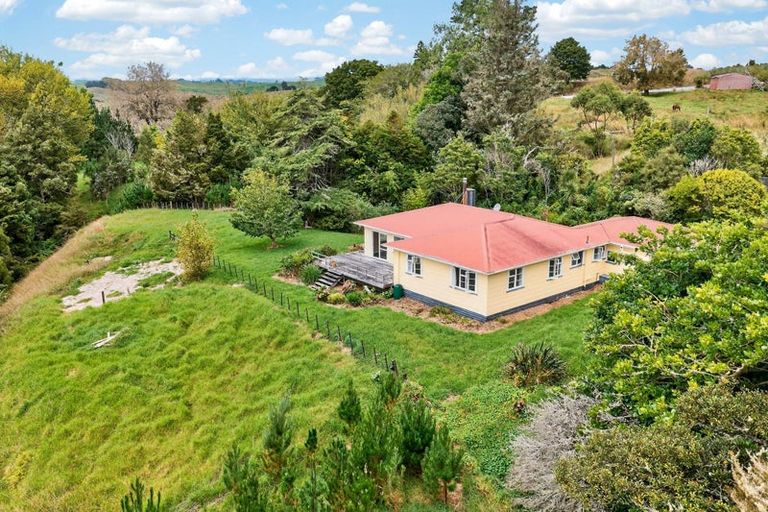 Photo of property in 196 Bull Road, Waiotira, 0193