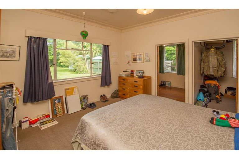 Photo of property in 26 Sarsfield Street, Southbridge, 7602