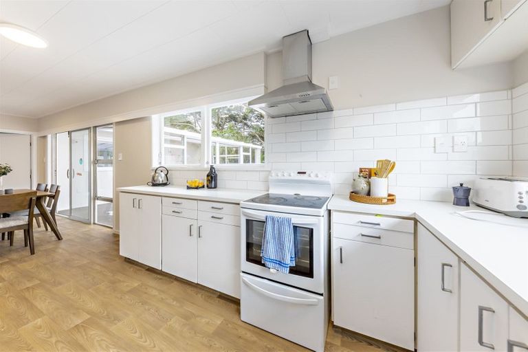 Photo of property in 140 Great South Road, Manurewa, Auckland, 2102