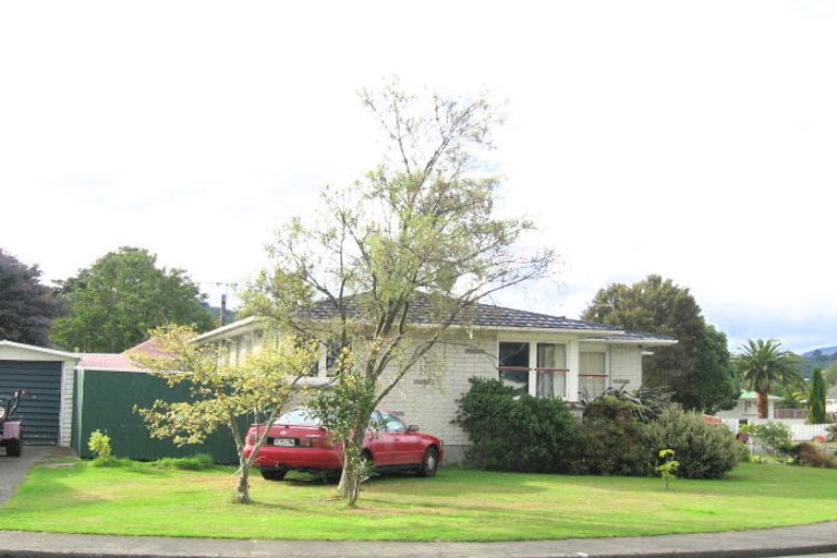 Photo of property in 36 Mountbatten Grove, Clouston Park, Upper Hutt, 5018