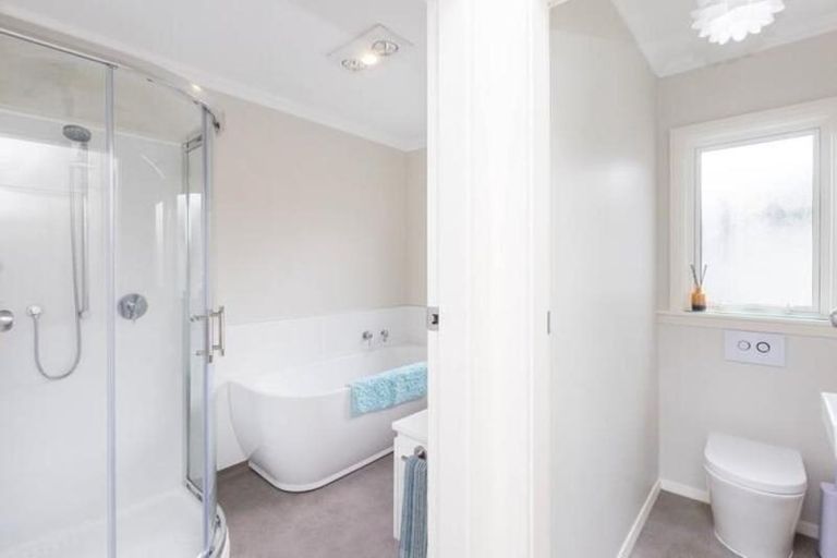 Photo of property in 7 Oak Street, Ebdentown, Upper Hutt, 5018