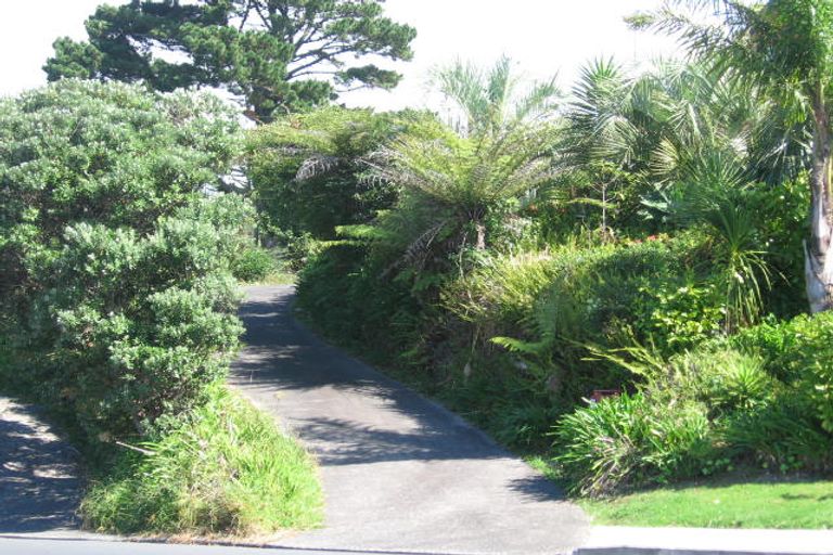 Photo of property in 842 Beach Road, Torbay, Auckland, 0630