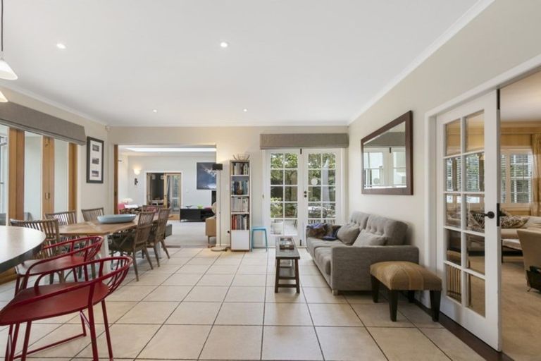 Photo of property in 25 Cheviot Road, Lowry Bay, Lower Hutt, 5013