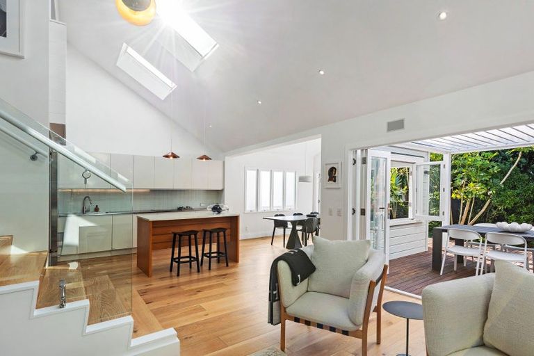 Photo of property in 11 Franklin Road, Freemans Bay, Auckland, 1011