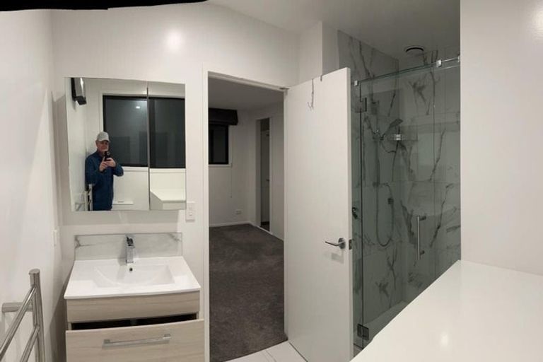 Photo of property in 3/22 Yeovil Road, Te Atatu Peninsula, Auckland, 0610