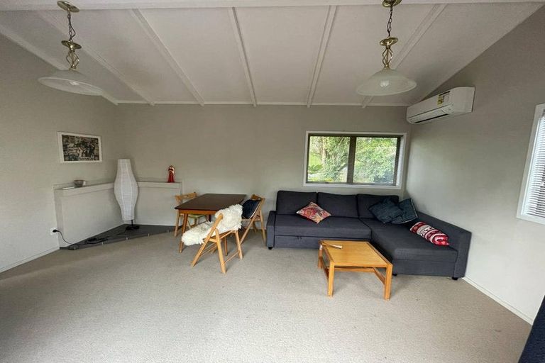 Photo of property in 50a Sunnyside Road, Sunnyvale, Auckland, 0612